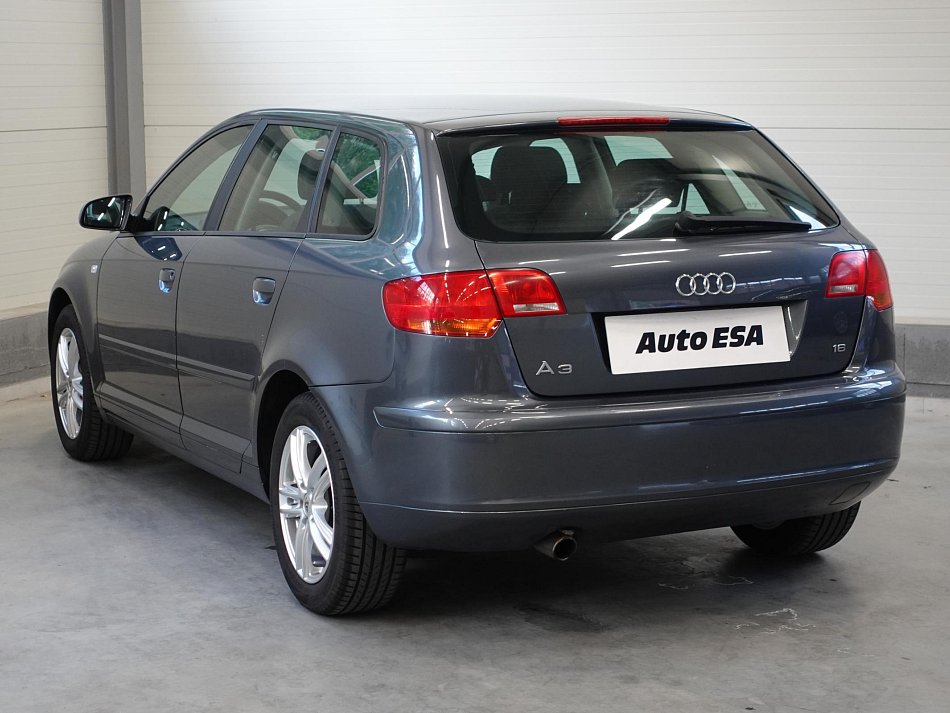 Audi A3 1.6i 