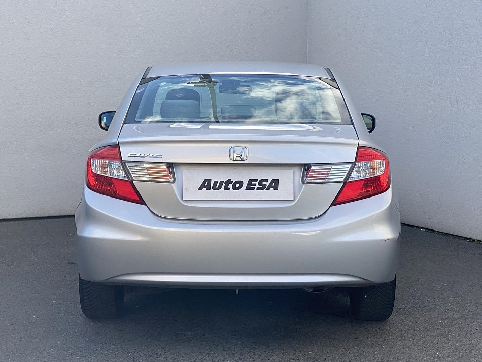 Honda Civic 1.8i-VTEC 