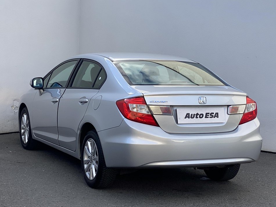 Honda Civic 1.8i-VTEC 