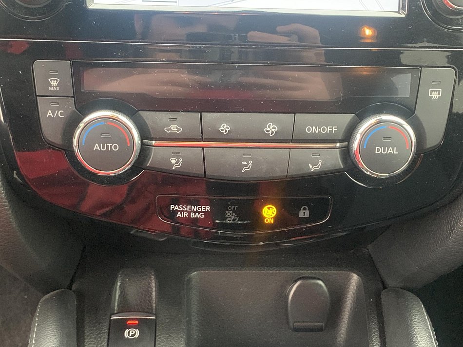 Nissan Qashqai 1.2 DiG-T N-Connecta