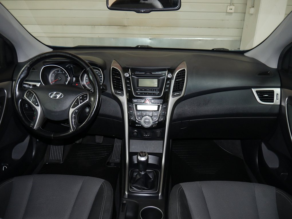 Hyundai I30 1.6i 