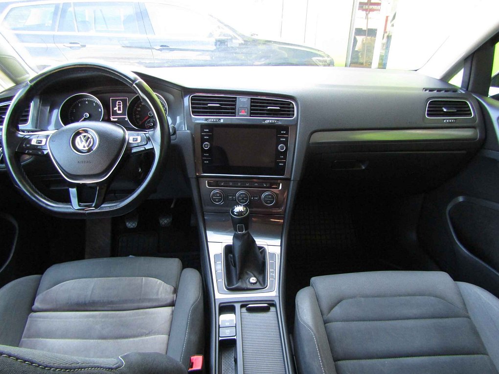 Volkswagen Golf 1.4 TSi 