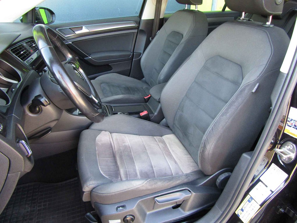 Volkswagen Golf 1.4 TSi 