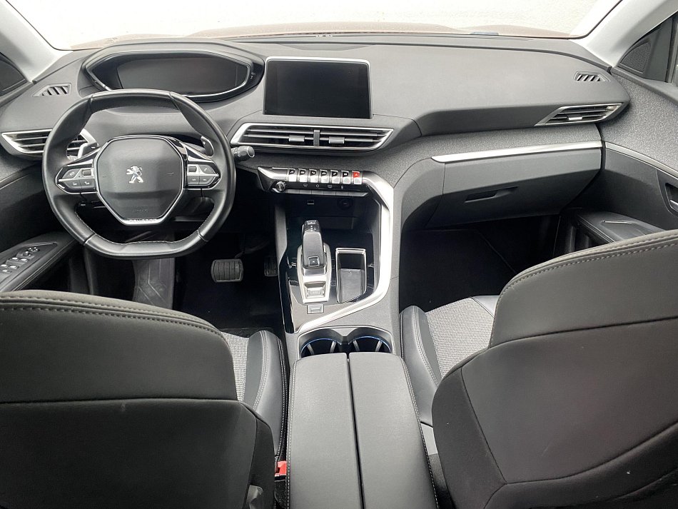 Peugeot 3008 1.2PT Allure