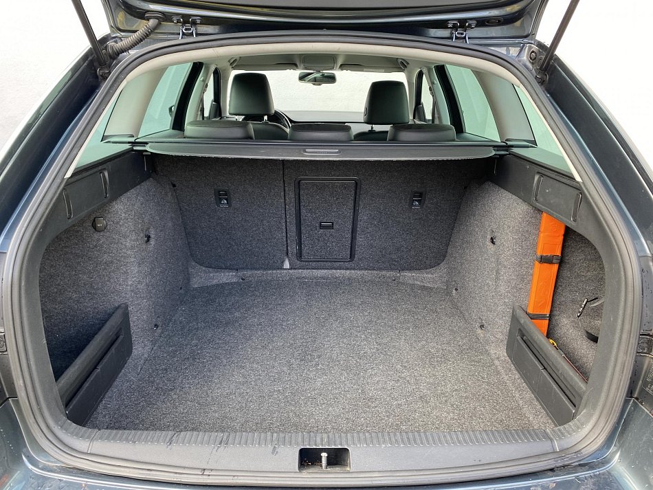 Škoda Octavia III 1.6 TDi Elegance