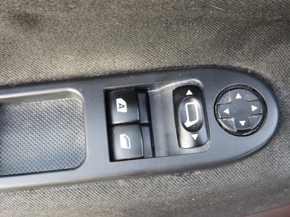Peugeot 207 1.4i 