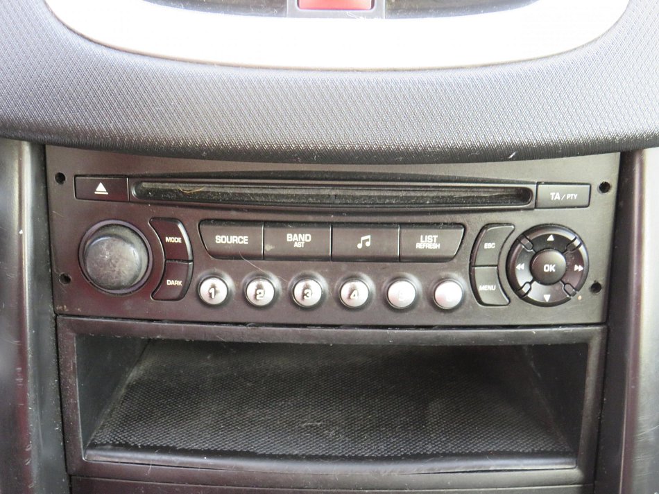 Peugeot 207 1.4i 