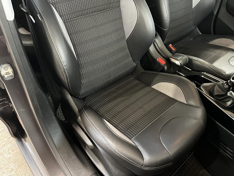 Peugeot 2008 1.6 HDi 