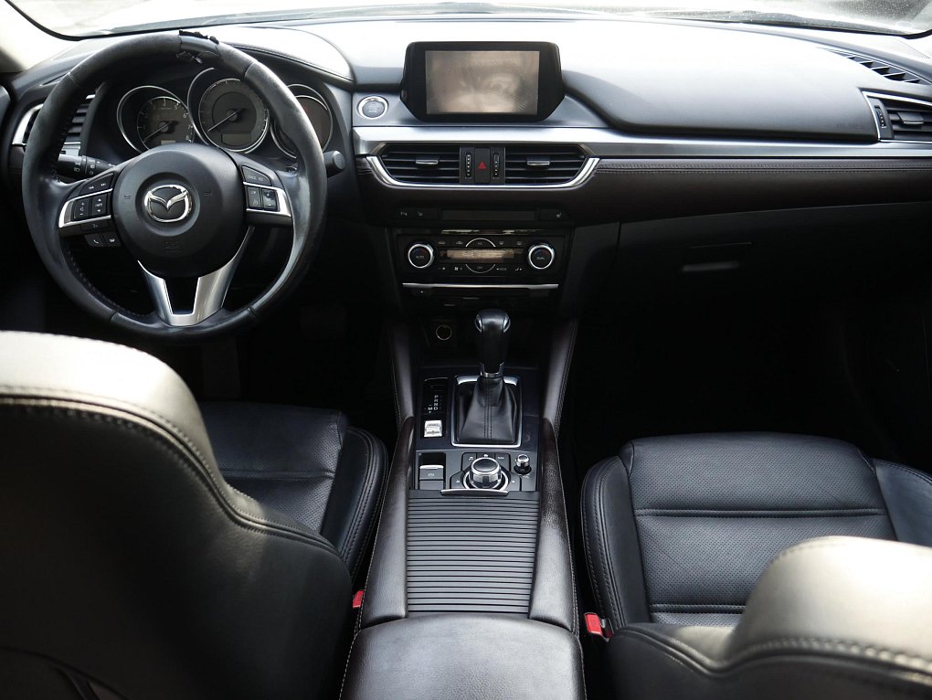 Mazda 6 2.5i Revolution