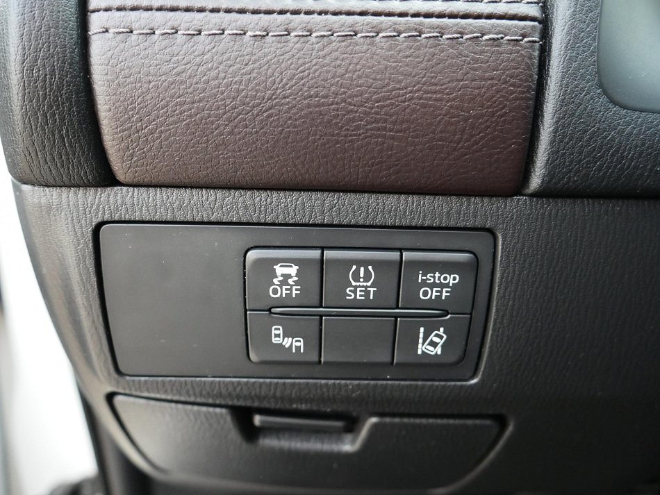 Mazda 6 2.5i 