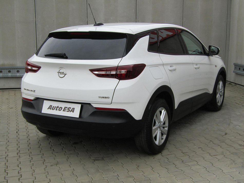 Opel Grandland X 1.2 PT Edition