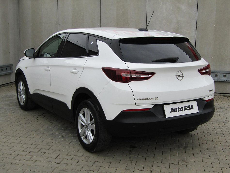 Opel Grandland X 1.2 PT Edition