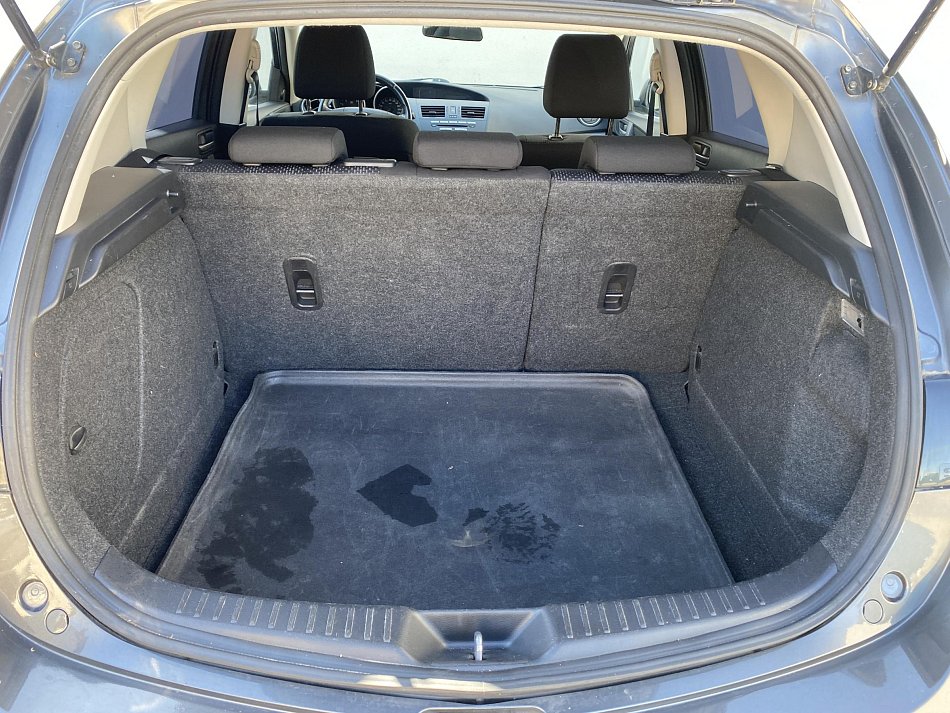 Mazda 3 1.6 VVT 