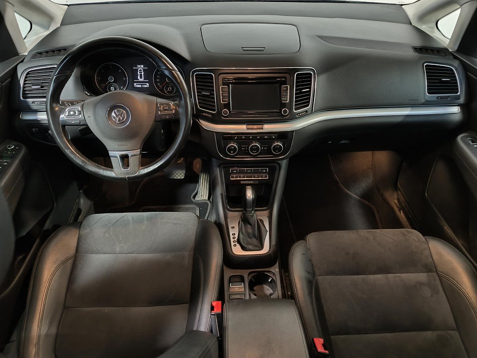 Volkswagen Sharan 2.0 TDi 