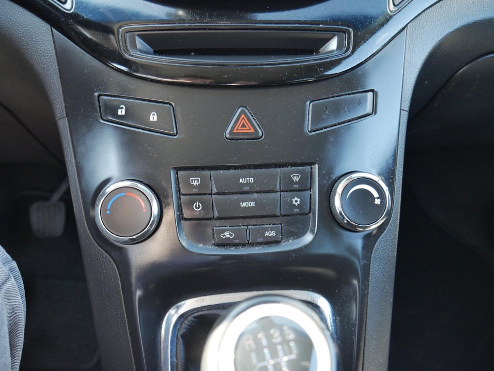 Chevrolet Orlando 1.8 i + LPG 