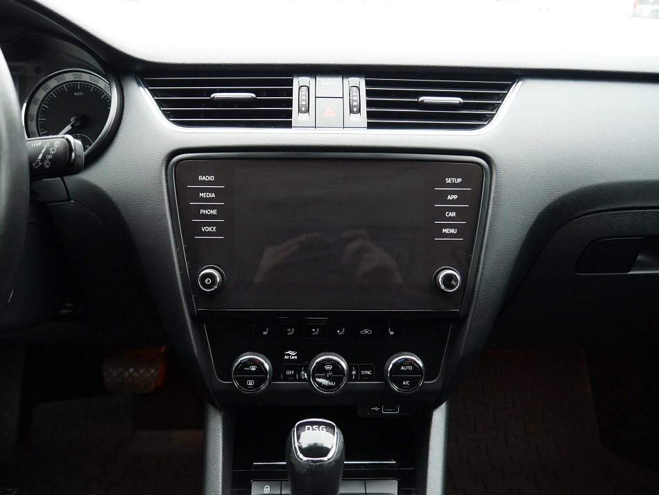 Škoda Octavia III DHF 