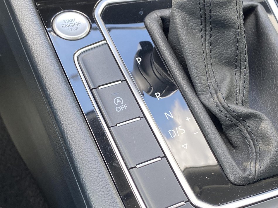 Volkswagen Passat 2.0 TDi Elegance
