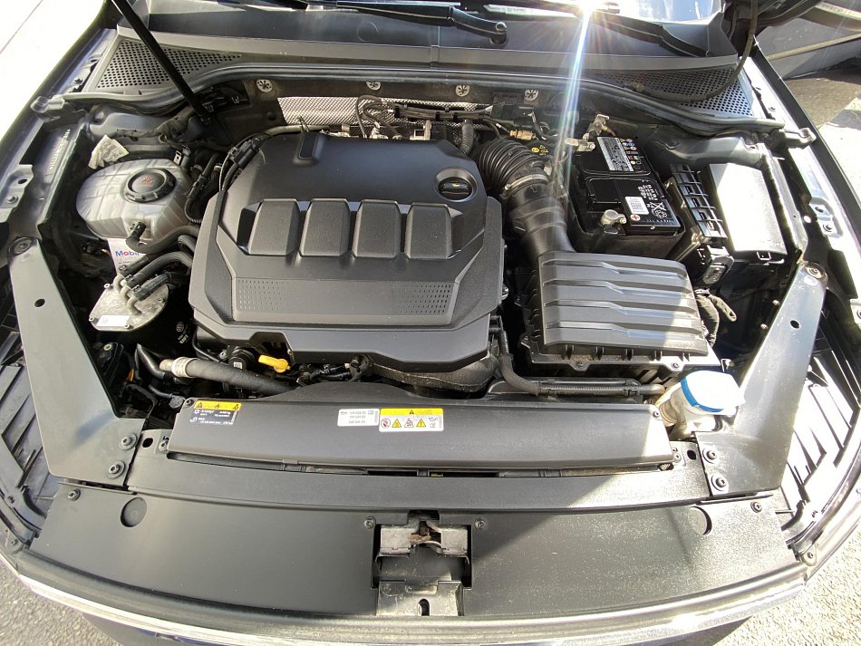 Volkswagen Passat 2.0 TDi Elegance