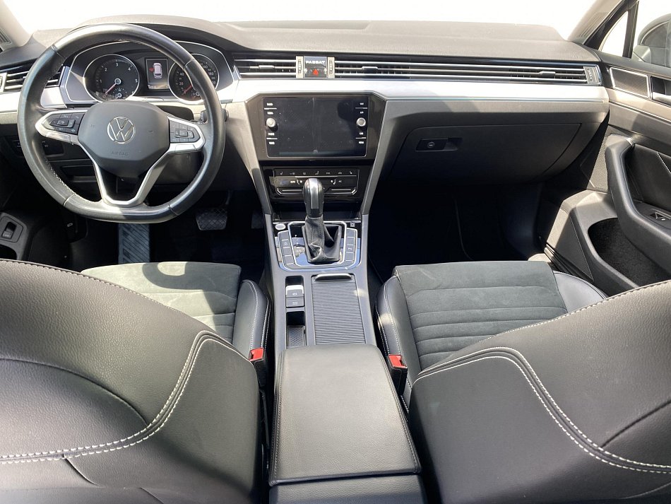 Volkswagen Passat 2.0 TDi Elegance