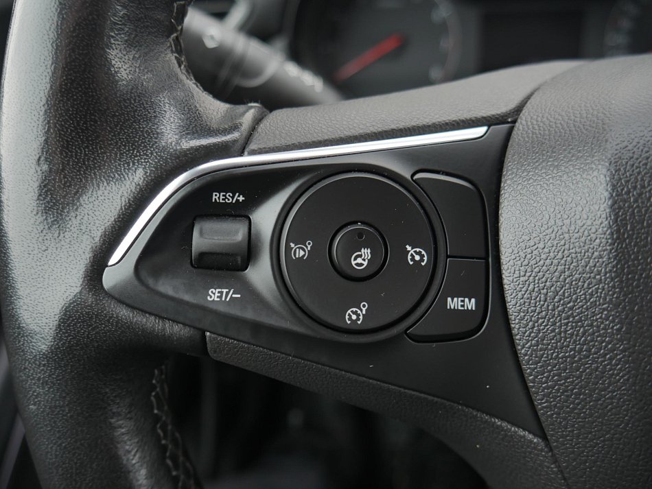 Opel Crossland 1.2 PT 