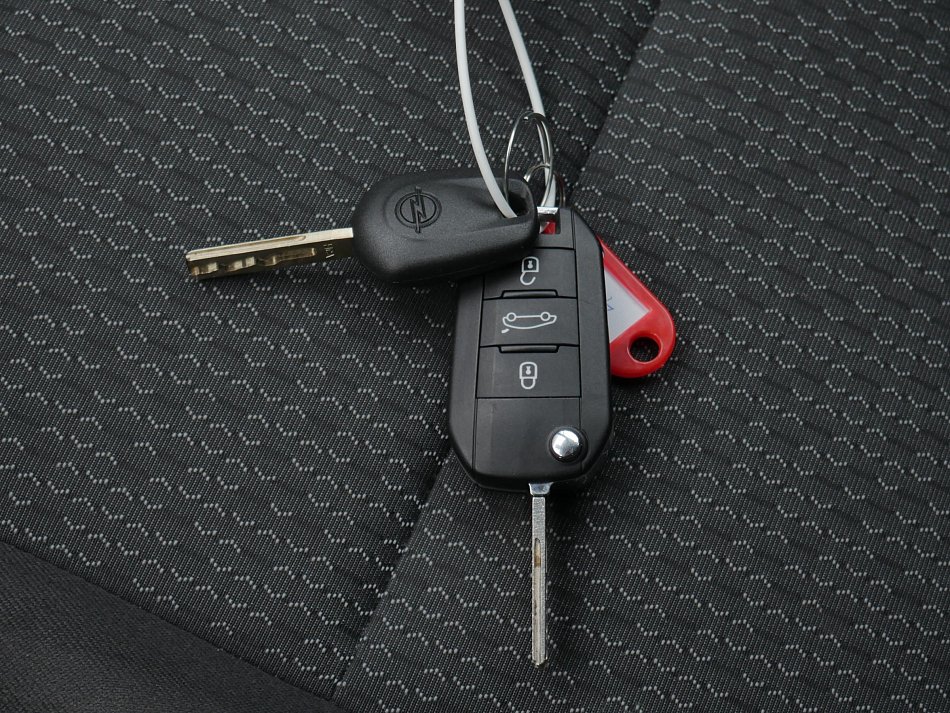 Opel Crossland 1.2 PT 