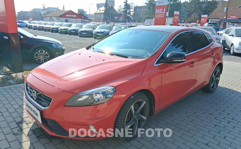 Volvo V40 2.0 i 