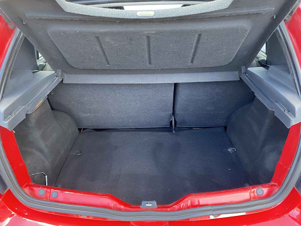 Dacia Sandero 1.4i 