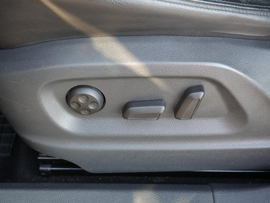 Volkswagen Tiguan 2.0 TDi  4x4