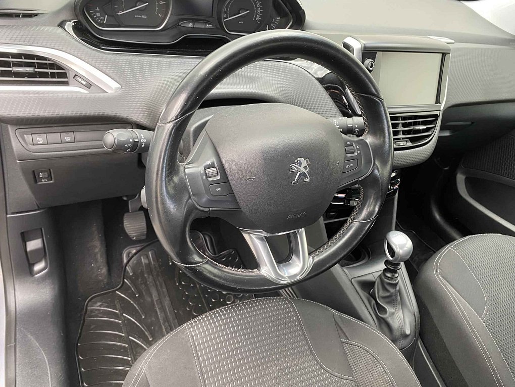 Peugeot 208 1.2PT Allure