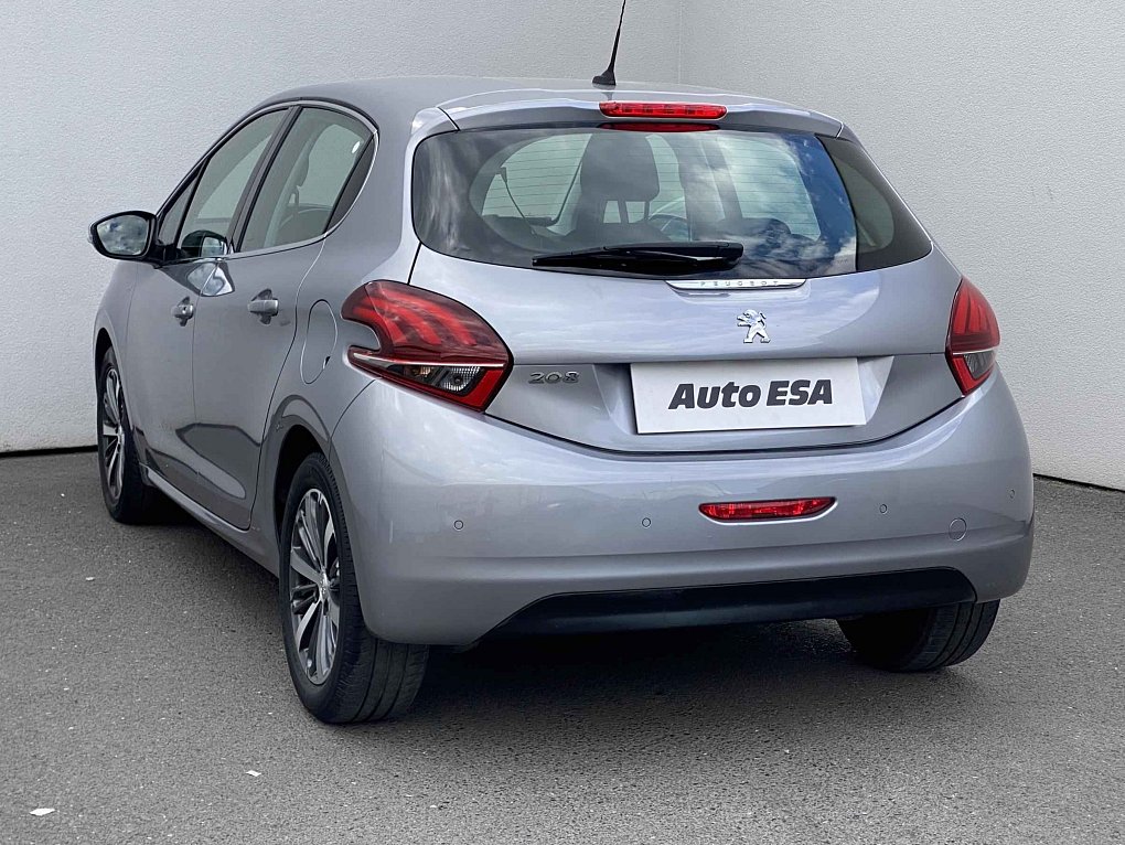 Peugeot 208 1.2PT Allure
