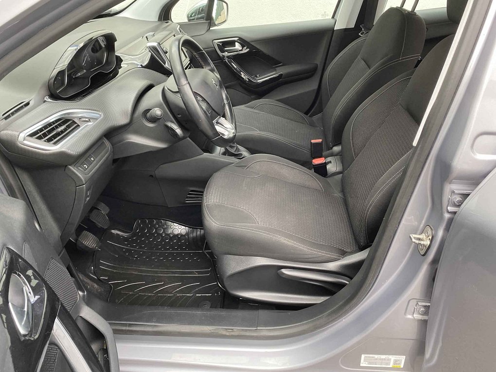 Peugeot 208 1.2PT Allure