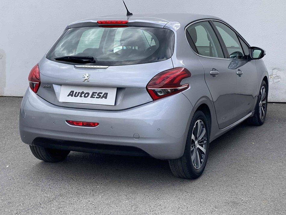 Peugeot 208 1.2PT Allure