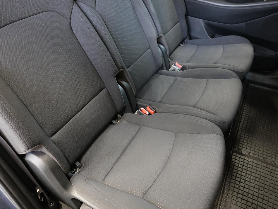 Kia Carens 1.6GDi 
