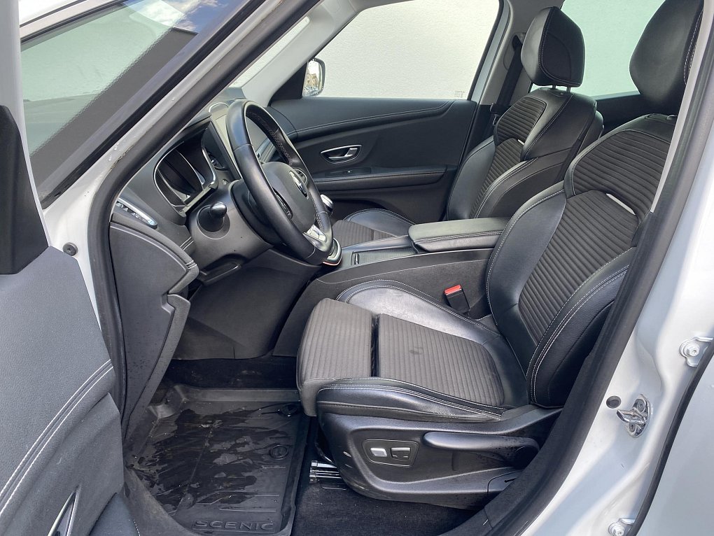 Renault Grand Scénic 1.3 TCe 