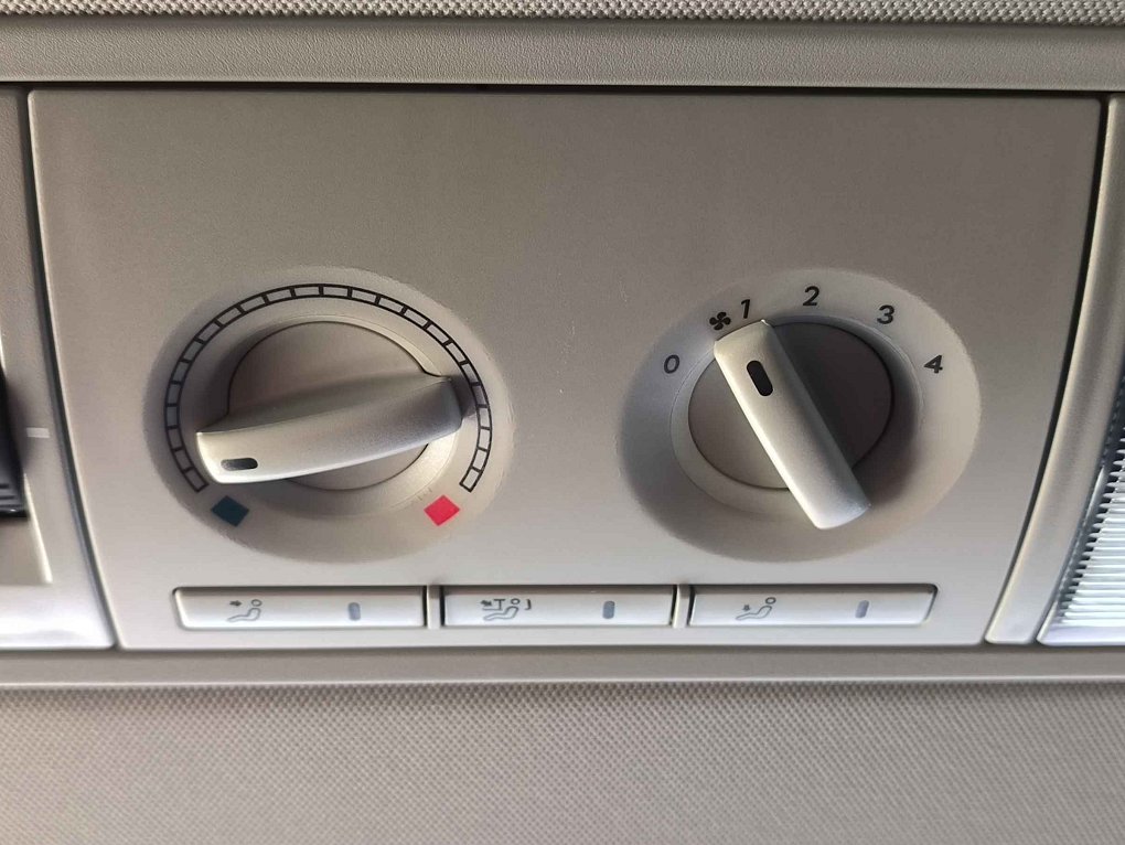 Volkswagen Multivan 2.0TDi 