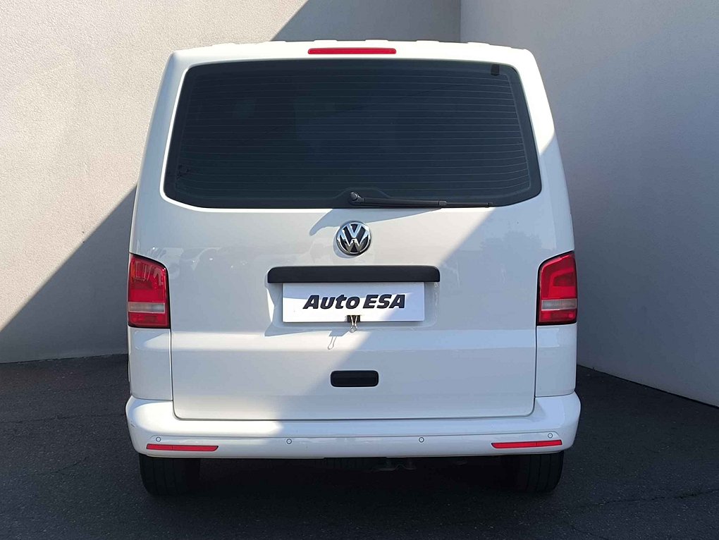 Volkswagen Multivan 2.0TDi 
