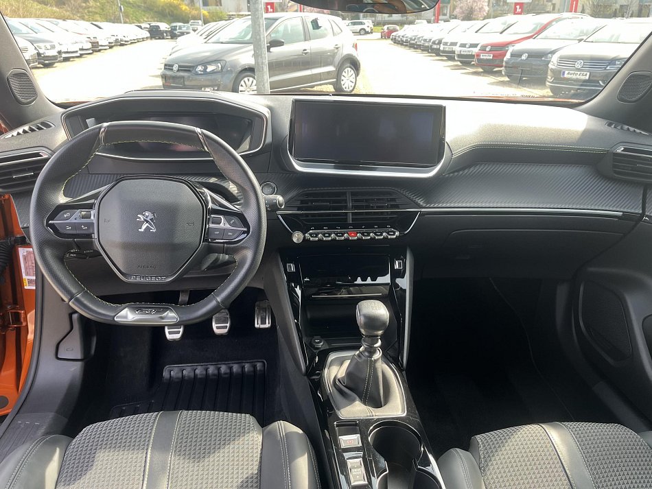 Peugeot 2008 1.2 PT GT Line