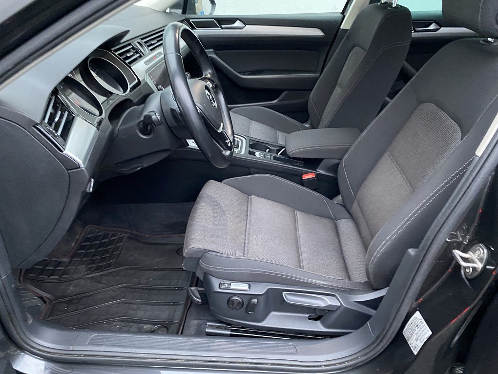 Volkswagen Passat 2.0 TDi 