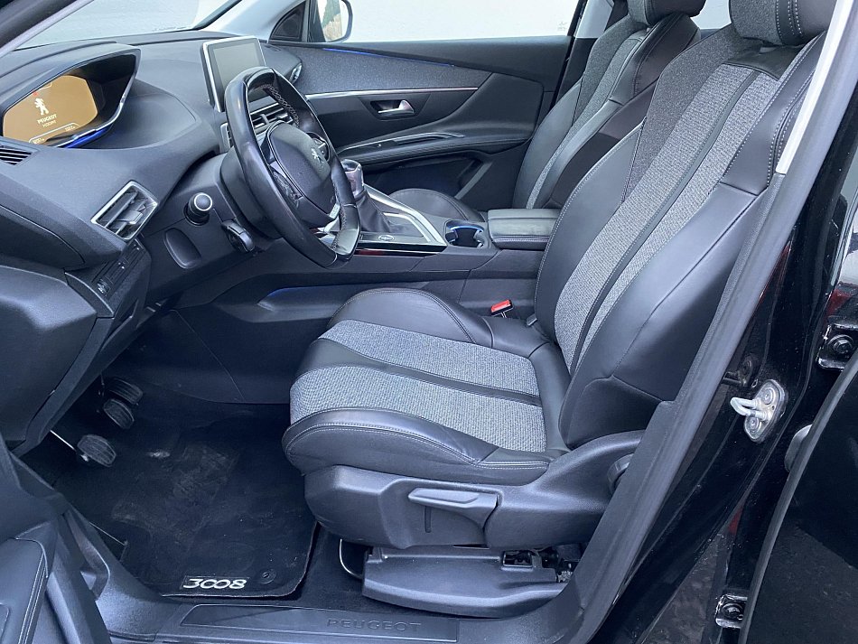 Peugeot 3008 1.2PT Allure