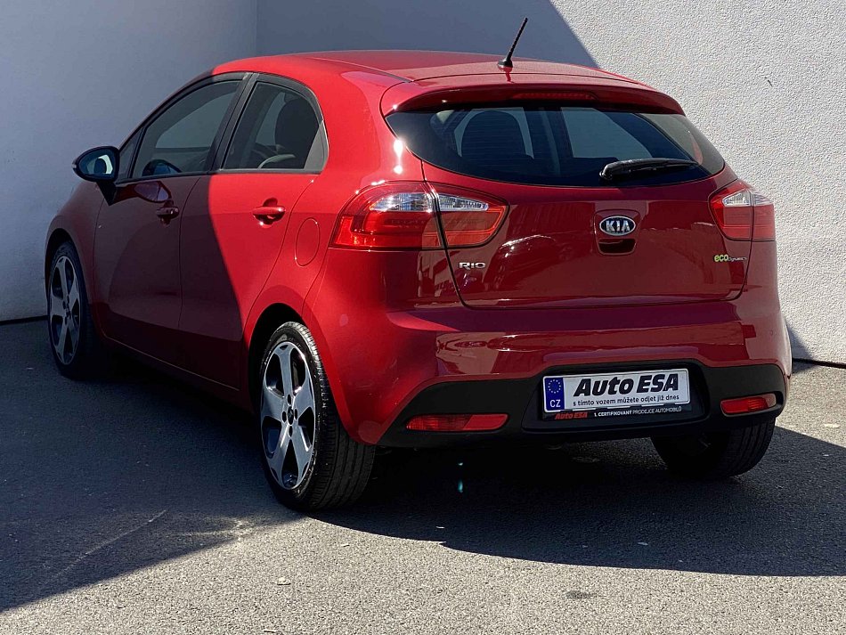 Kia Rio 1.4i 