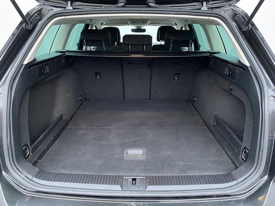 Volkswagen Passat 2.0 TDi 