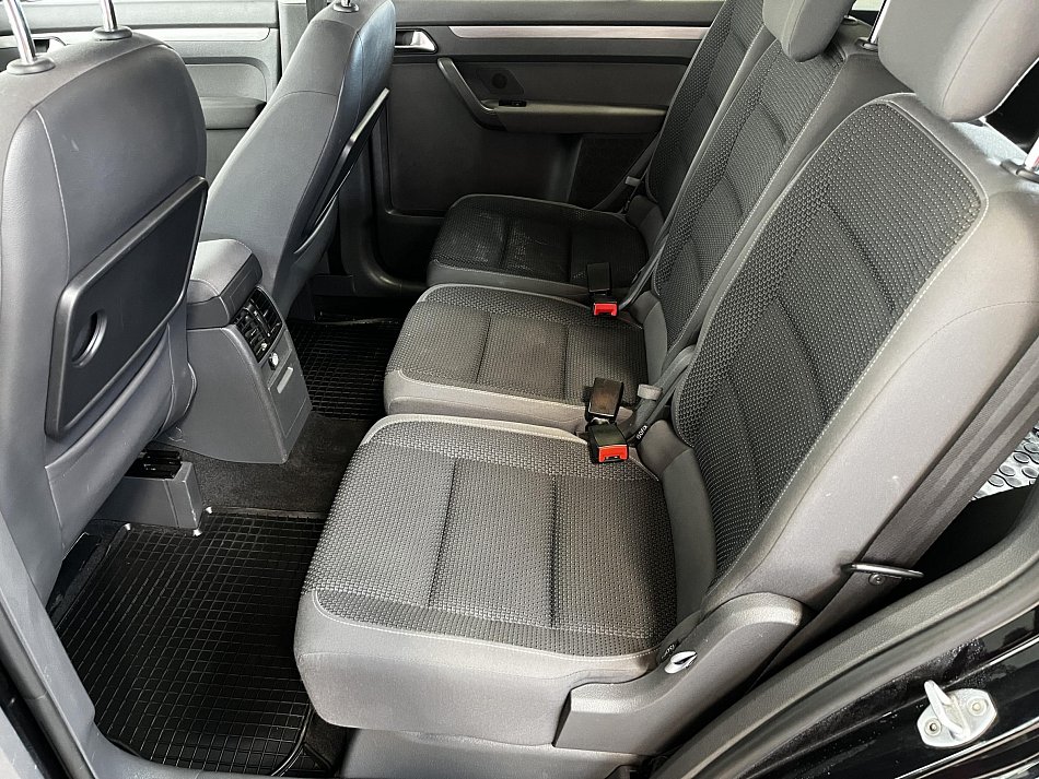 Volkswagen Touran 1.6 TDi 