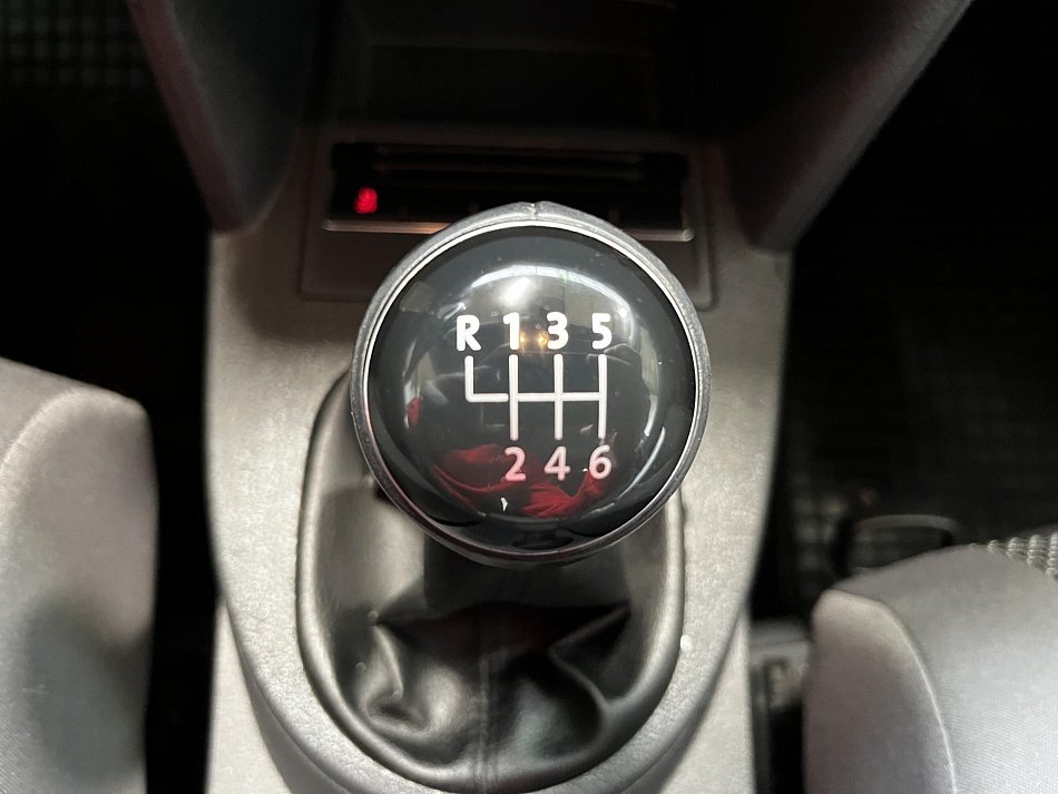 Volkswagen Touran 1.6 TDi 