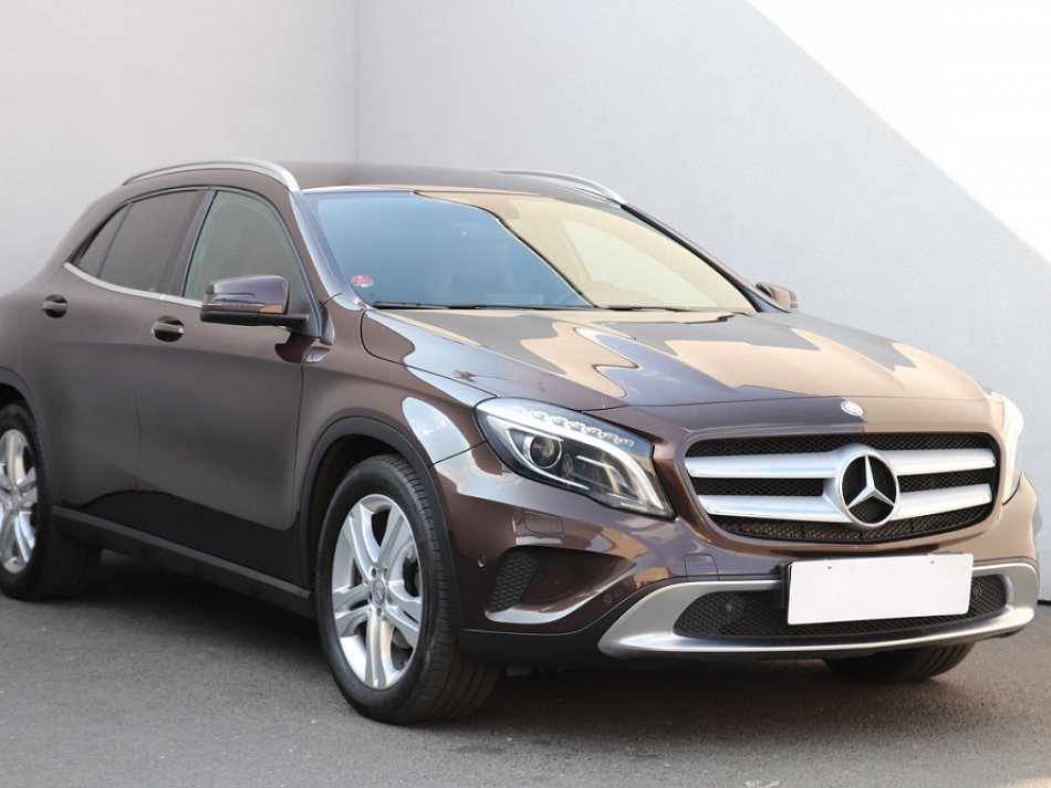 Mercedes-Benz GLA 2.2CDi 