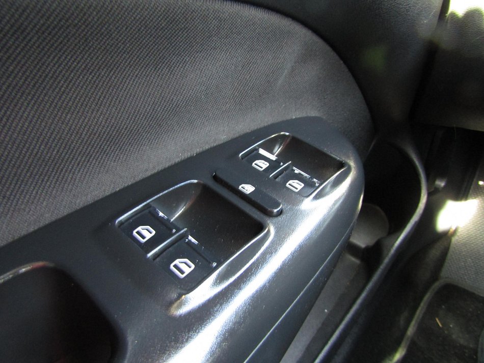 Škoda Octavia II 1.6TDi Ambiente