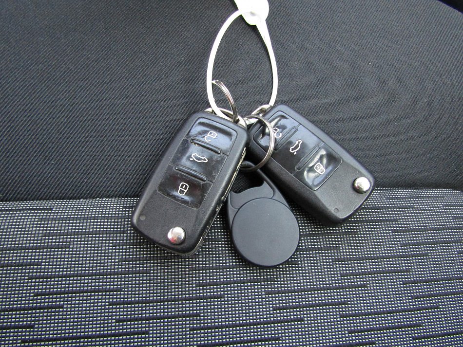 Škoda Octavia II 1.6TDi Ambiente