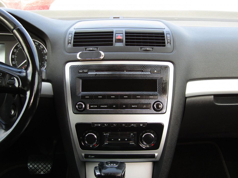 Škoda Octavia II 1.6TDi Ambiente