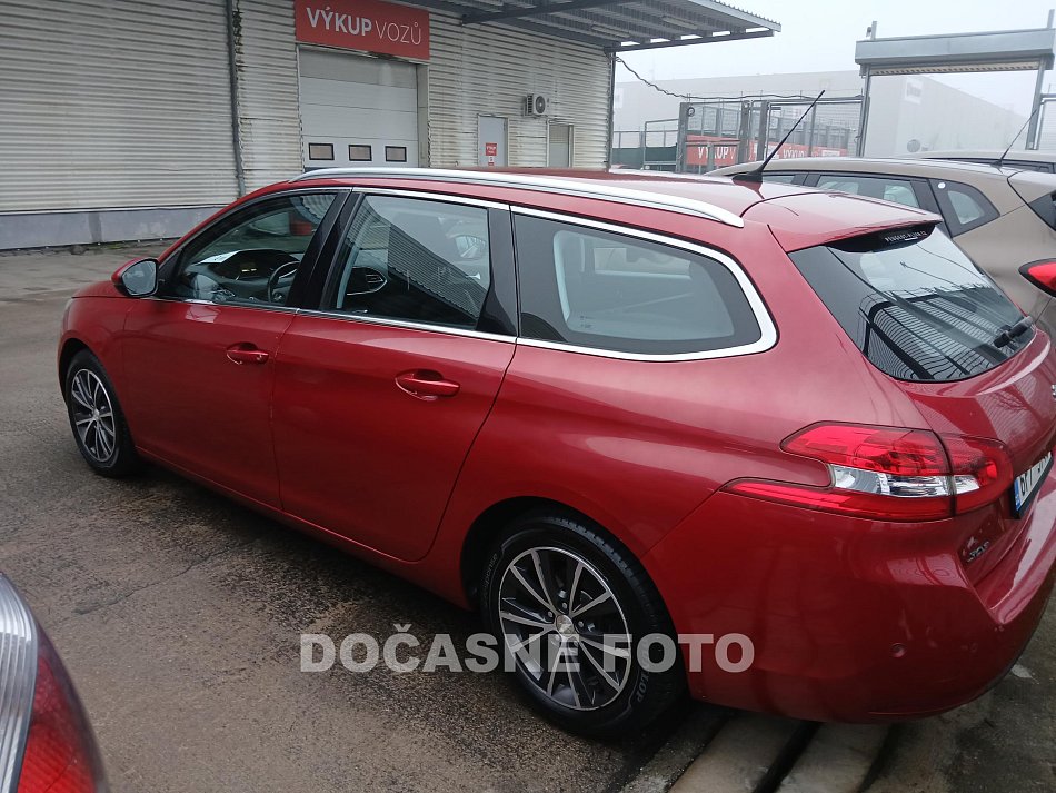 Peugeot 308 1.2PT 