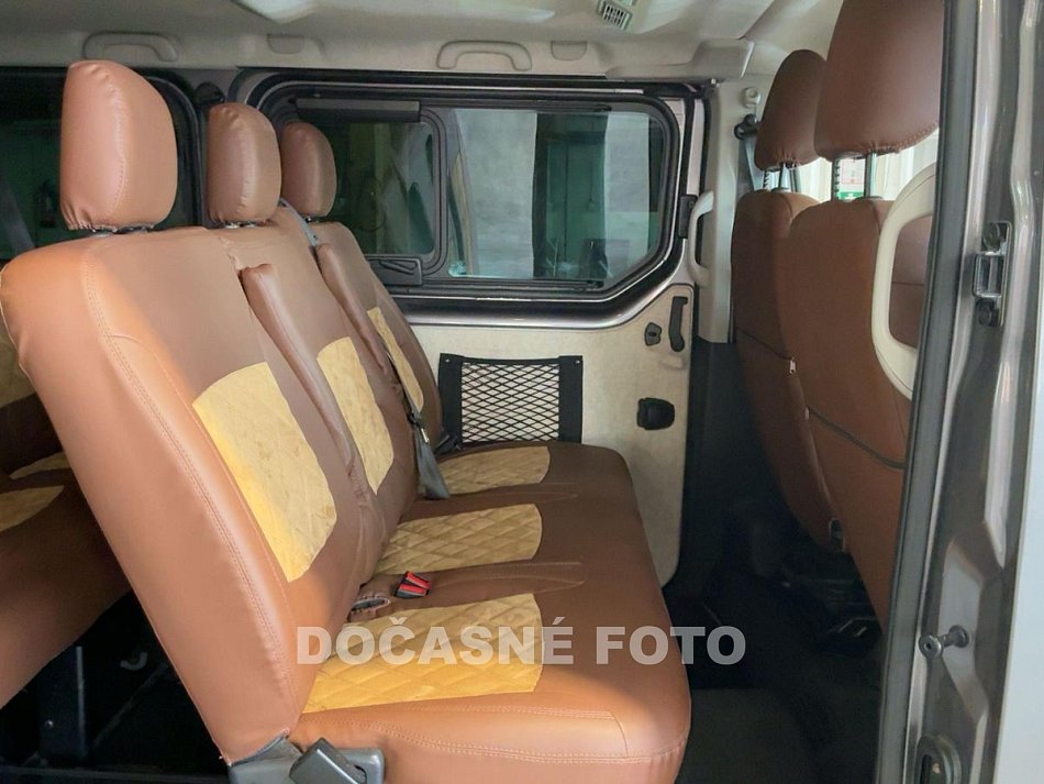 Nissan NV300 1.6dCi  8míst