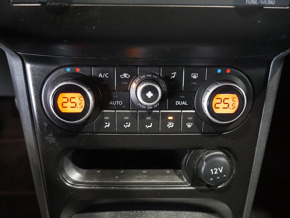 Nissan Qashqai 2.0i Acenta